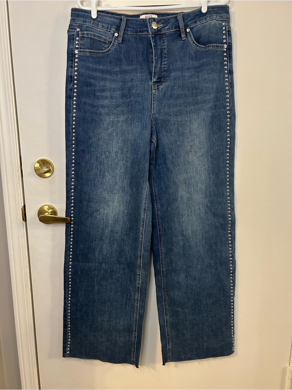 RFM Royalty For Me Studded High Rise Wide Leg Jeans Size 16 Inseam 31 inches.